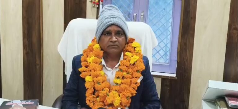 कानपुर देहात:-अकबरपुर अधिवक्ता समिति चुनाव में सरगर्मी तेज अध्यक्ष पद के लिए वर्तमान अध्यक्ष अमित श्रीवास्तव ने भरा नामांकन समर्थकों और बड़ी संख्या…